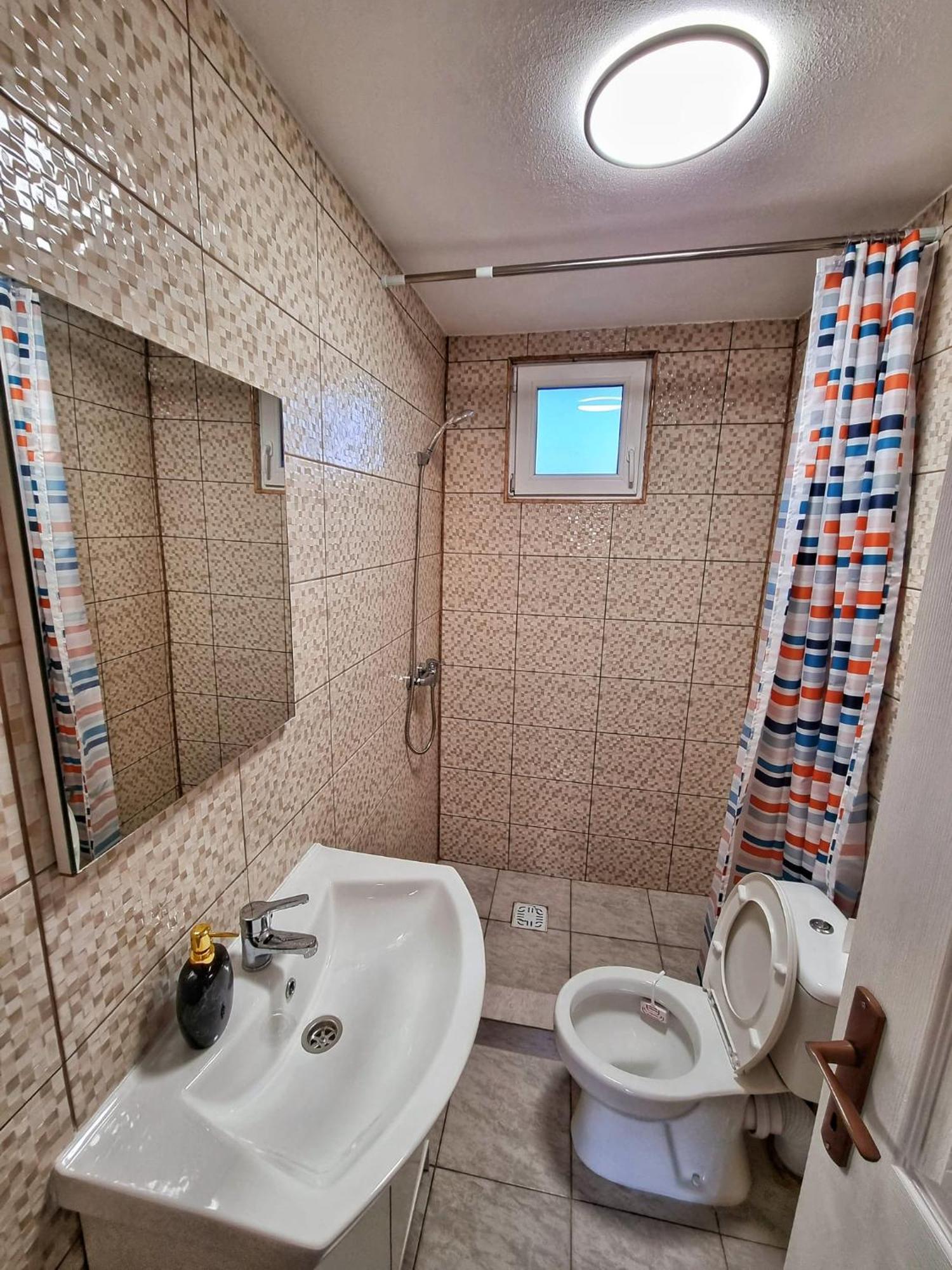 Cabana Varad Coronini Moldova Veche Zewnętrze zdjęcie