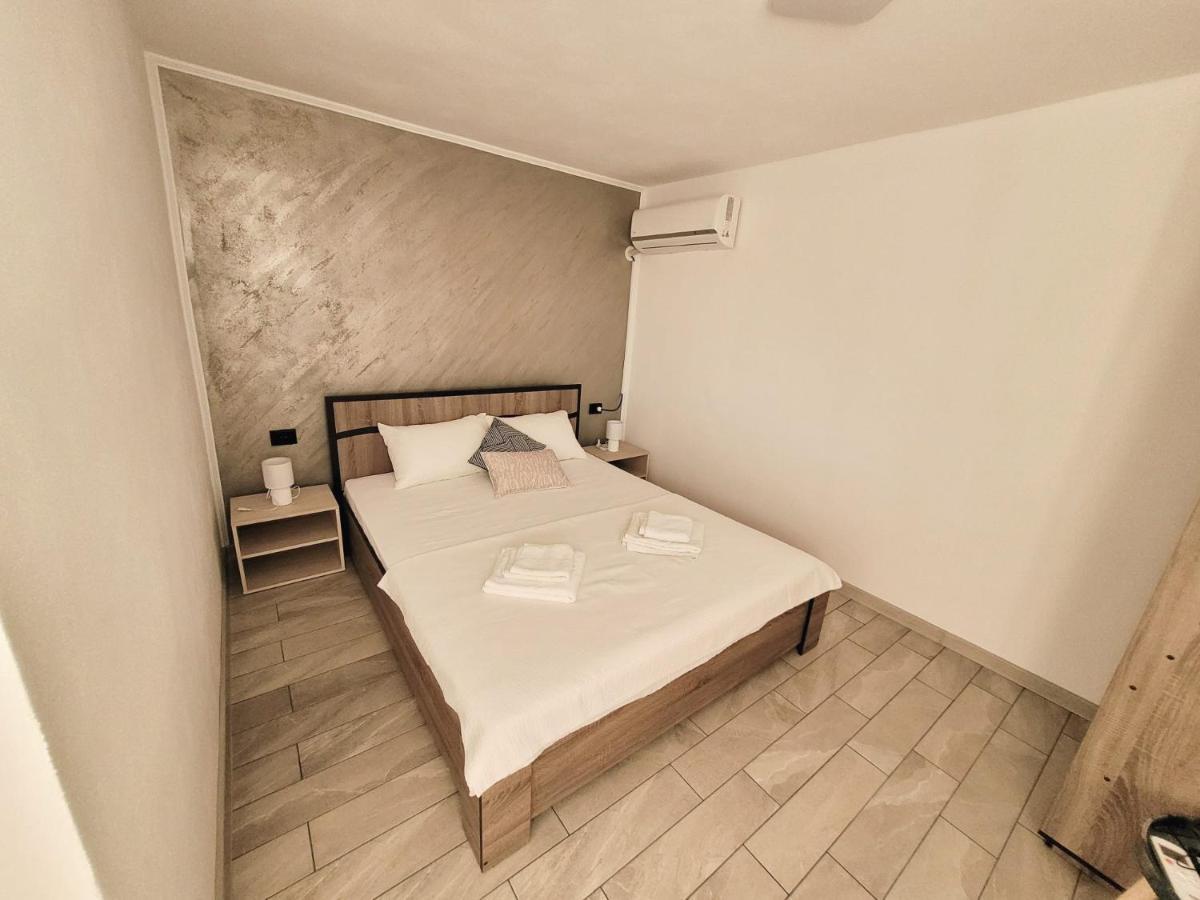 Cabana Varad Coronini Moldova Veche Zewnętrze zdjęcie