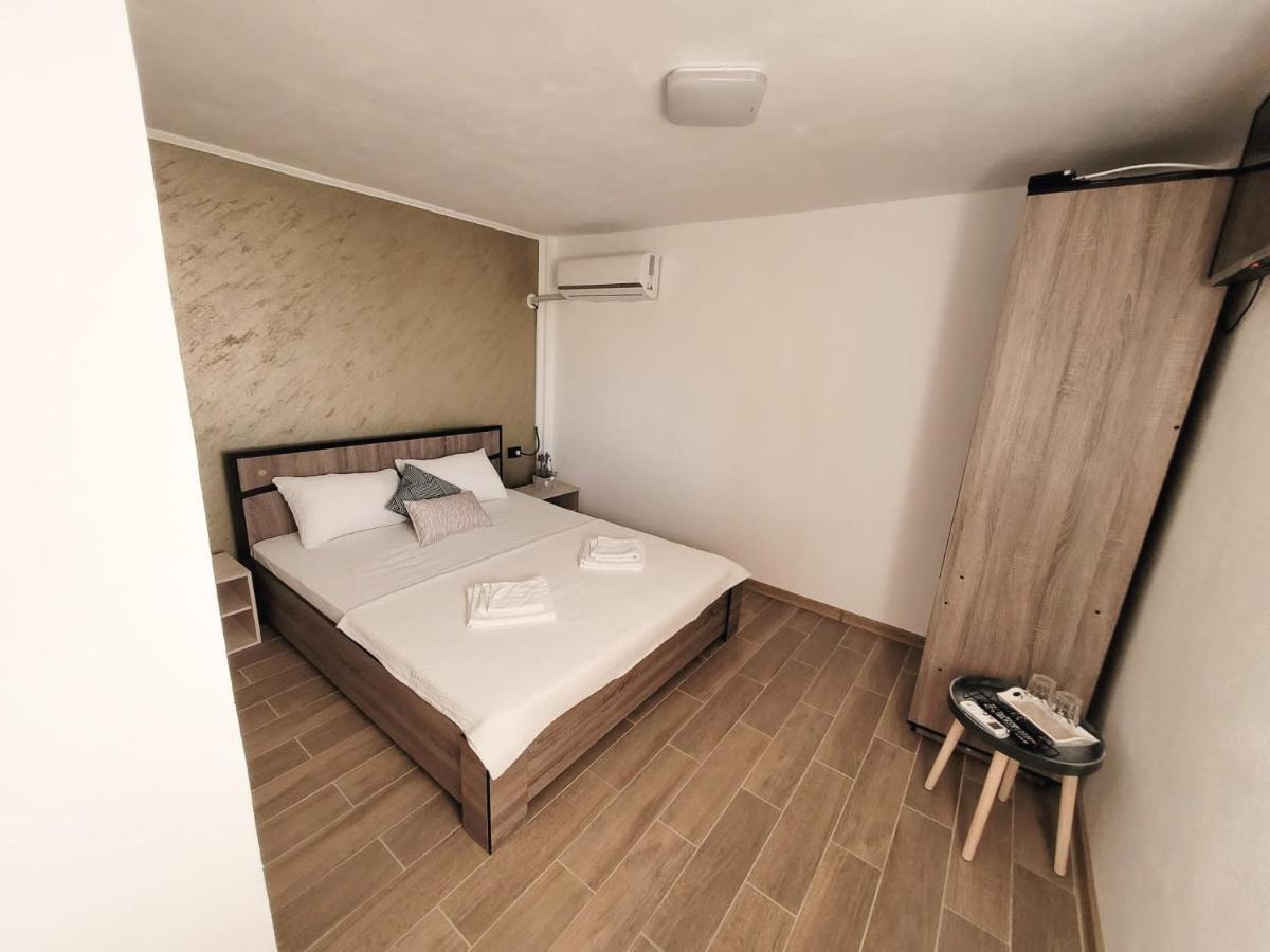 Cabana Varad Coronini Moldova Veche Zewnętrze zdjęcie