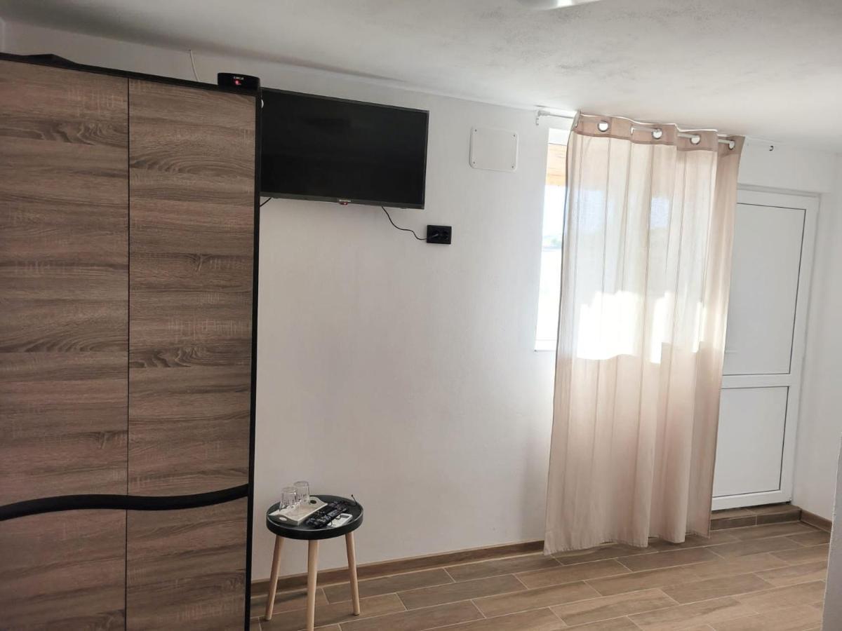 Cabana Varad Coronini Moldova Veche Zewnętrze zdjęcie